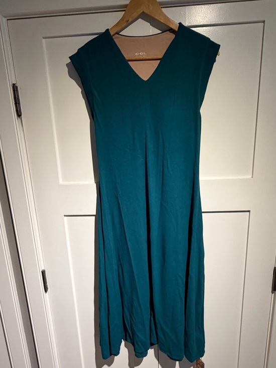 OGL Dresses & Skirts - Plantive Flowy V-Neck Flared A-Line Midi Bra Dress